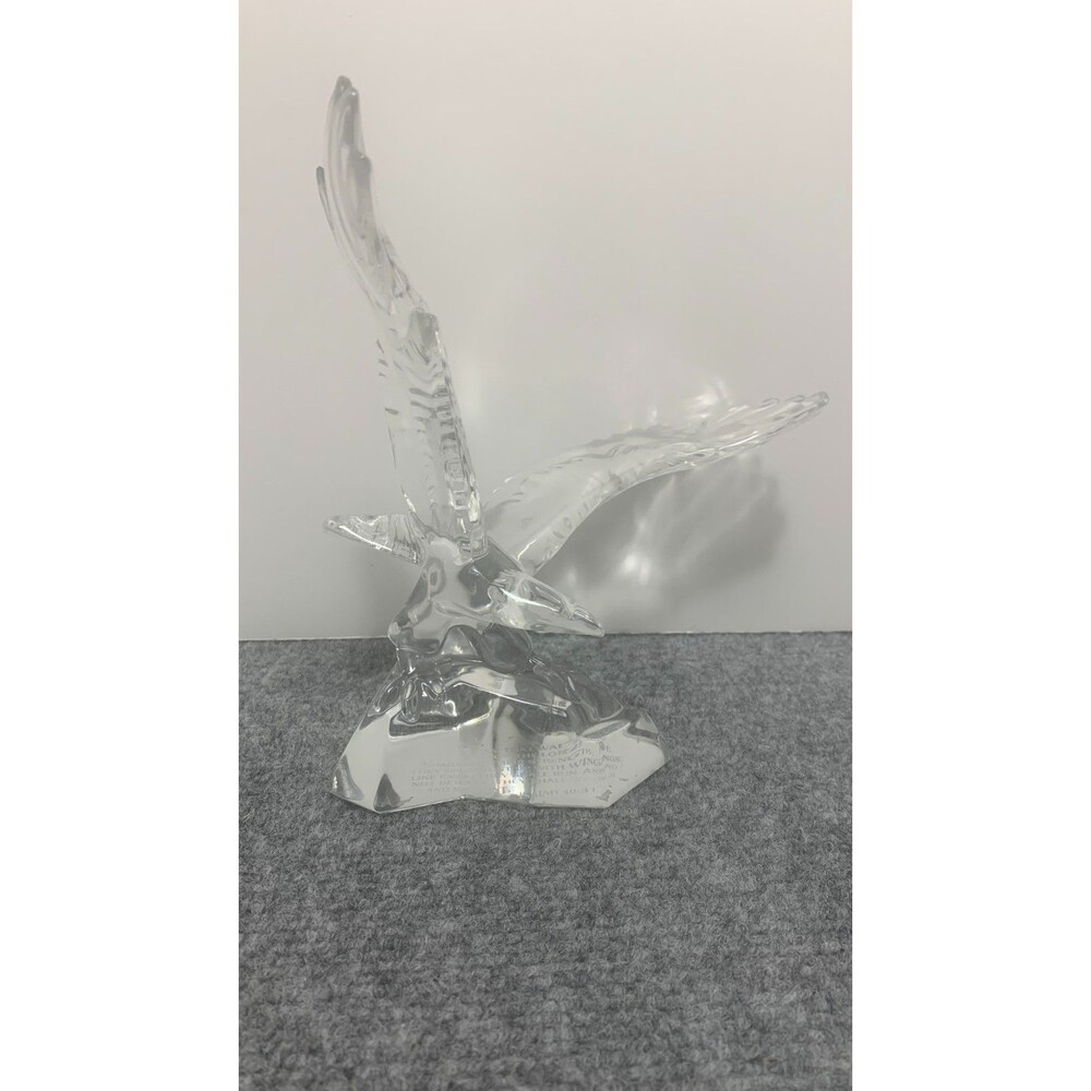 CHRISTIAN CRYSTAL SOARING EAGLE, Lead Crystal, 7 1/2" , w/Isaiah 10:31 Ver 40:31